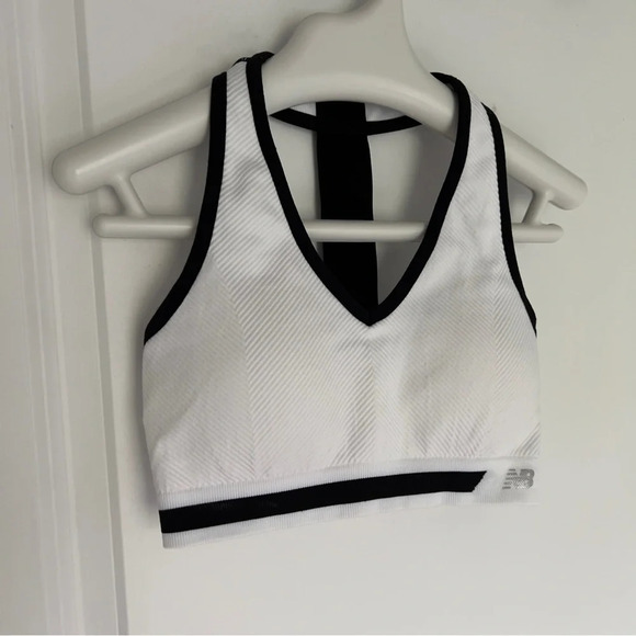 New  balance sports bra size S - Picture 5 of 5